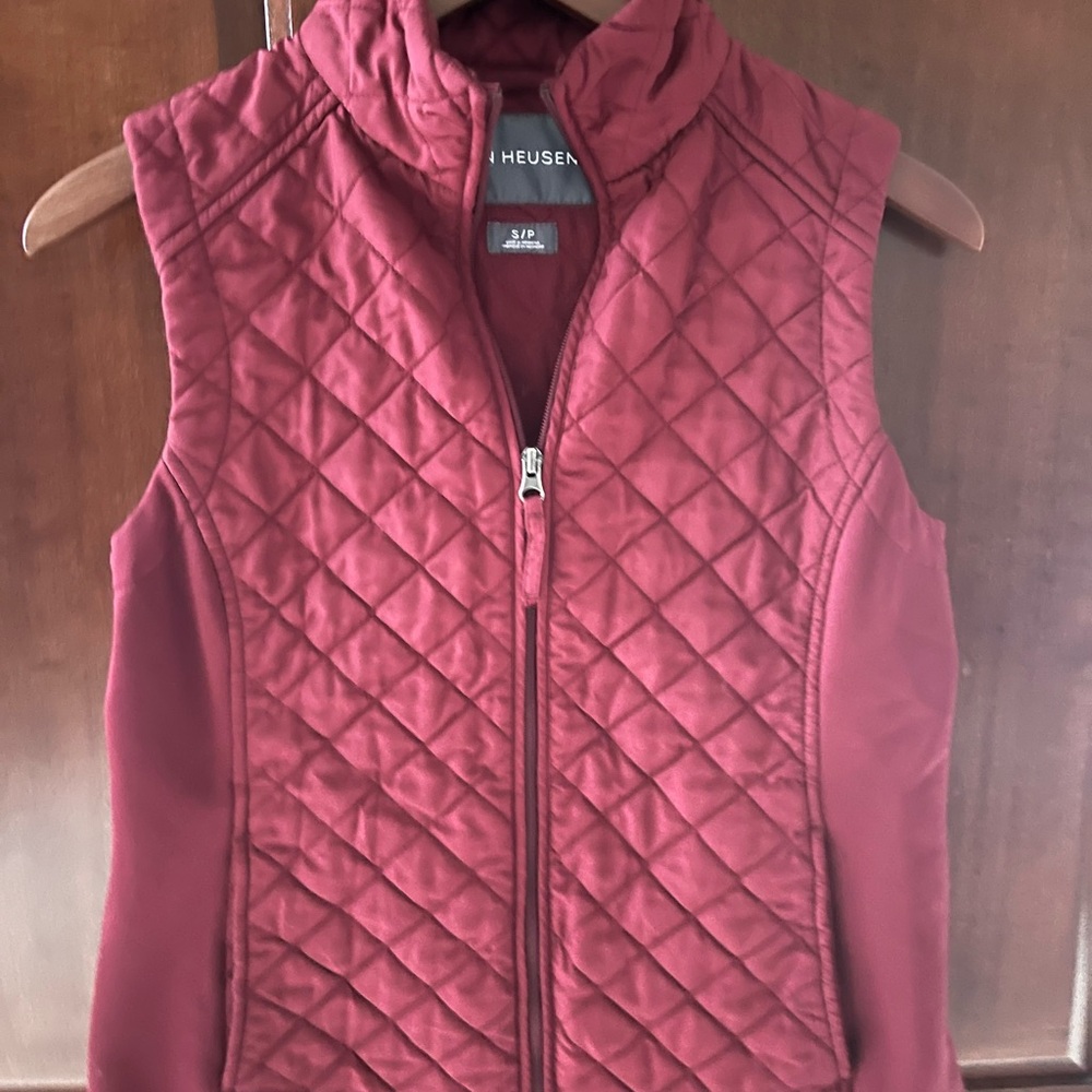 Van Heusen Quilted Red Vest, dark red, size S, never worn.